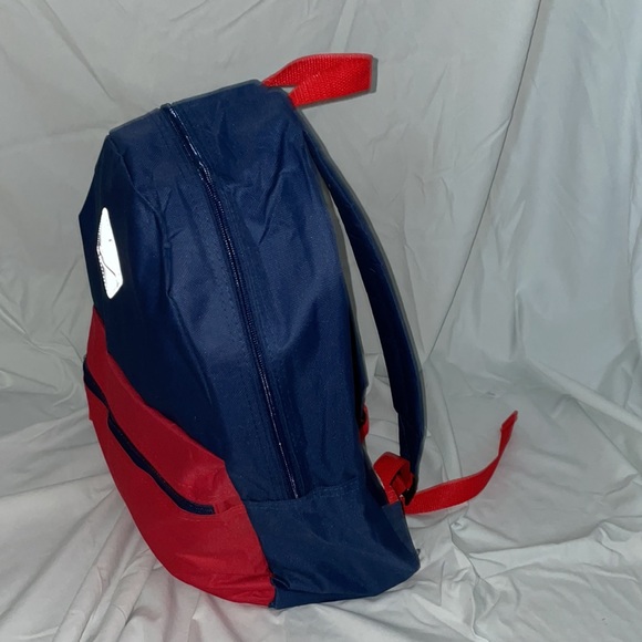 this red and navy blue backpack is perfect for you! - Picture 2 of 5
